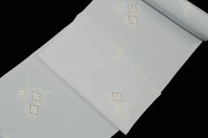 ◎【摺り型友禅染小紋】《七宝花菱文》《薄グレー・紫・白・金》【1尺】お茶席や歌舞伎鑑賞にも